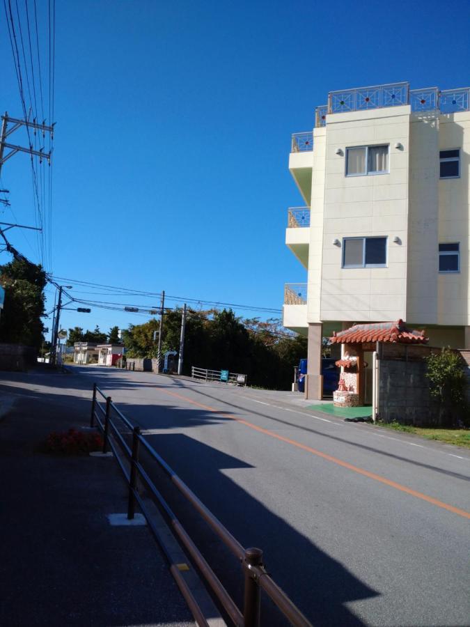 מוטובו Sesoko Island Guest House Kafuu Village מראה חיצוני תמונה